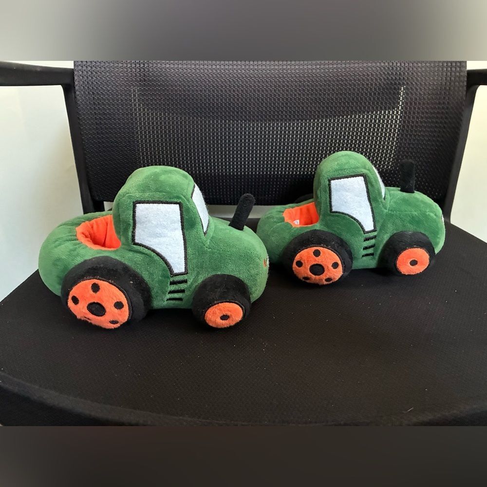 Wonder Nation Toddler Kids Boys' Green Tractor Novelty Slippers Sz 7/8